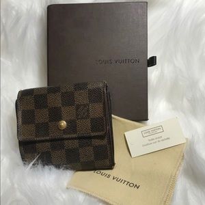 SOLD🎉💯% Authentic LV Damier Elise Trifold